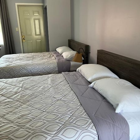 Motel La Siesta De Gascon Terrebonne Zewnętrze zdjęcie